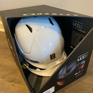 Brand New Oakley White Snow Helmet
